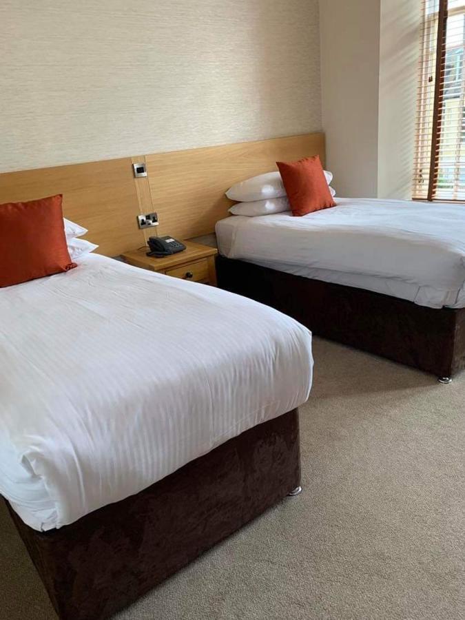 Victoria Hotel Керкколди Экстерьер фото
