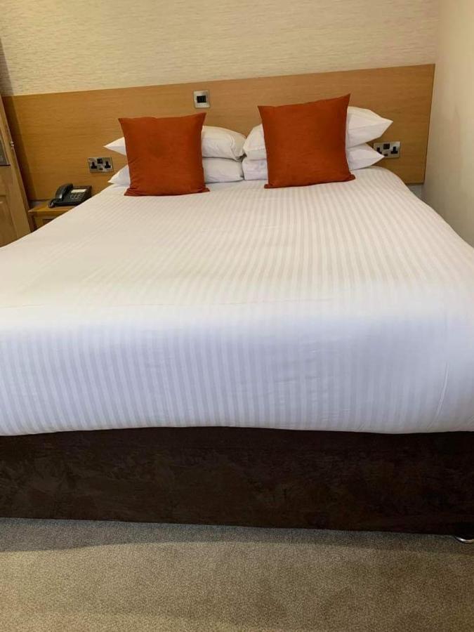 Victoria Hotel Керкколди Экстерьер фото