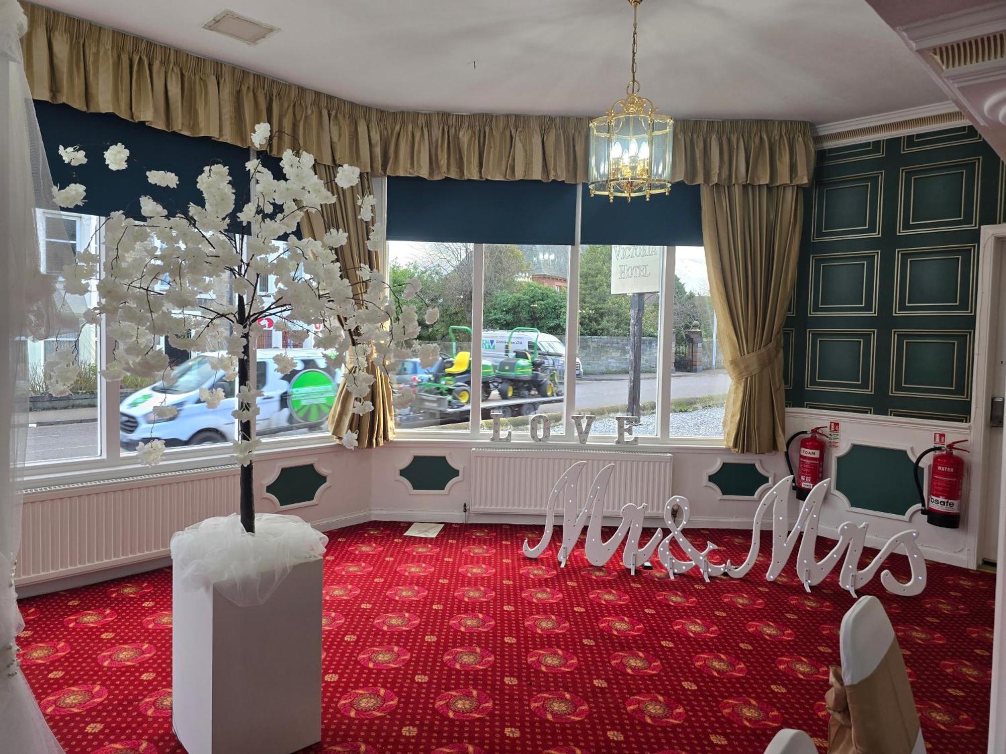 Victoria Hotel Керкколди Экстерьер фото