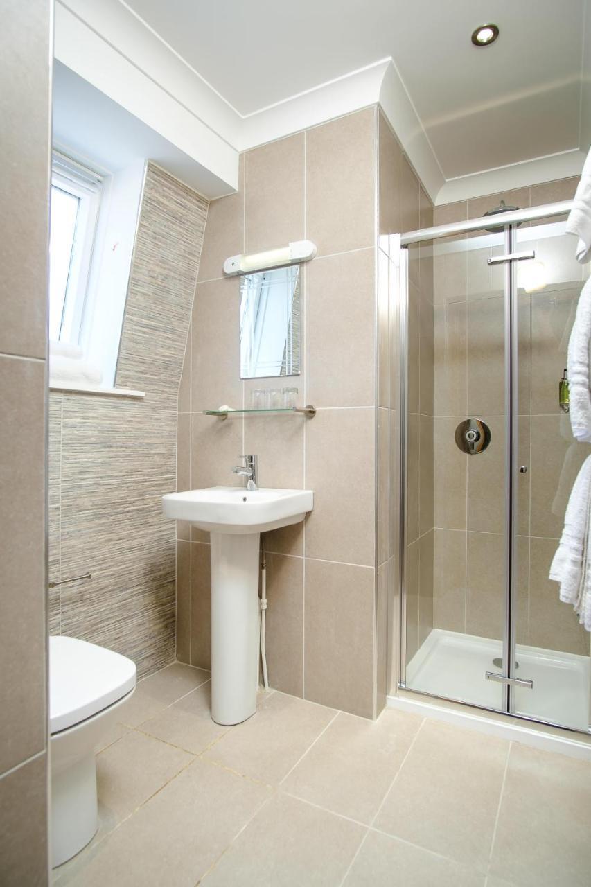 Victoria Hotel Керкколди Экстерьер фото